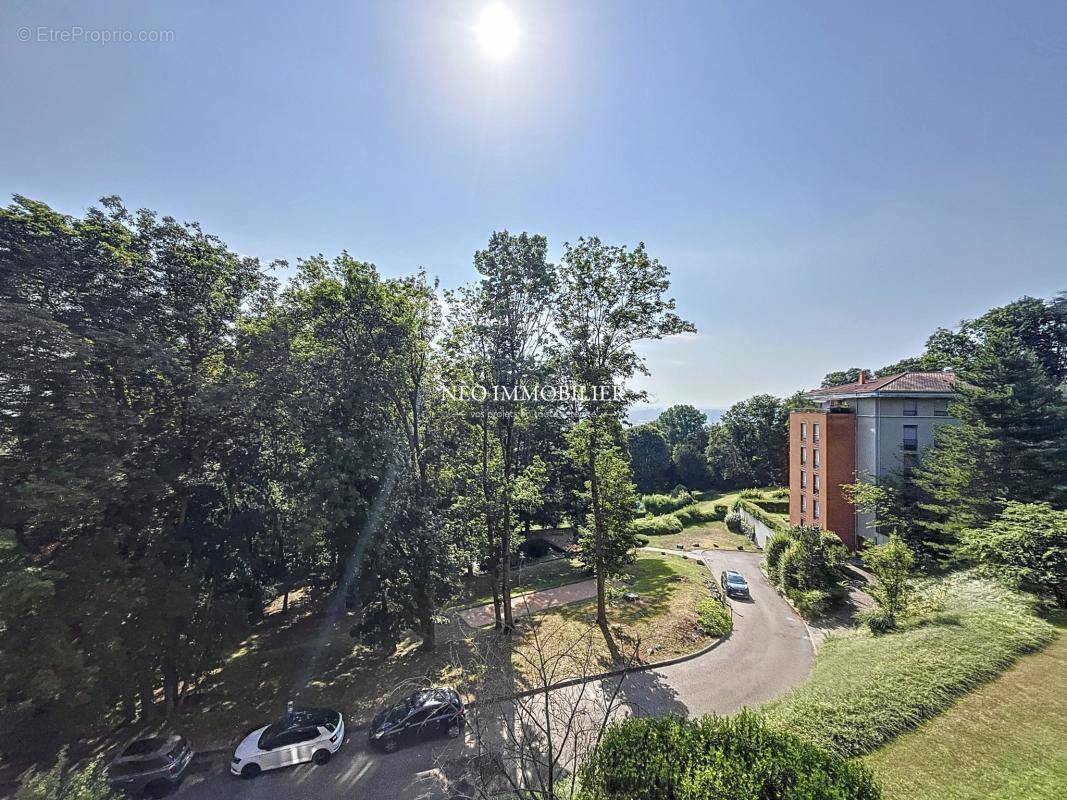 Appartement à SAINTE-FOY-LES-LYON