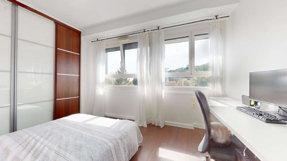 Appartement à SAINTE-FOY-LES-LYON