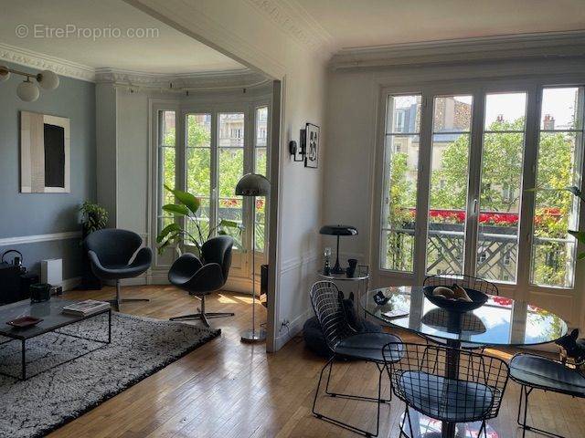 Appartement à PARIS-12E