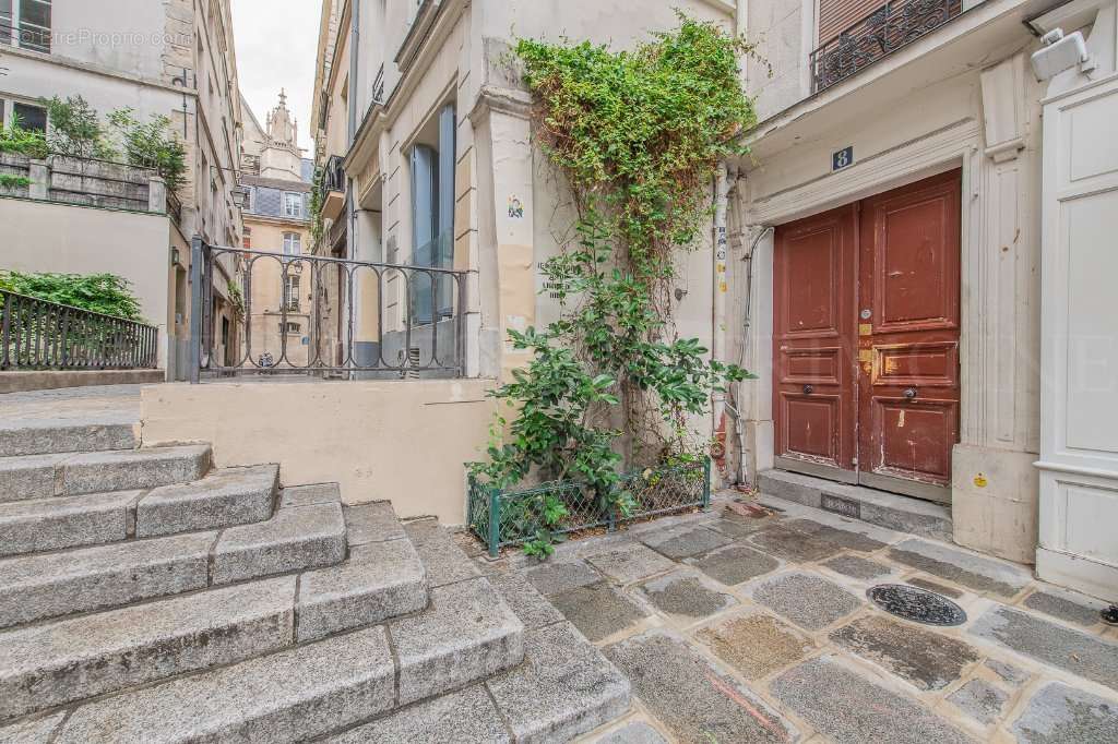 Appartement à PARIS-4E