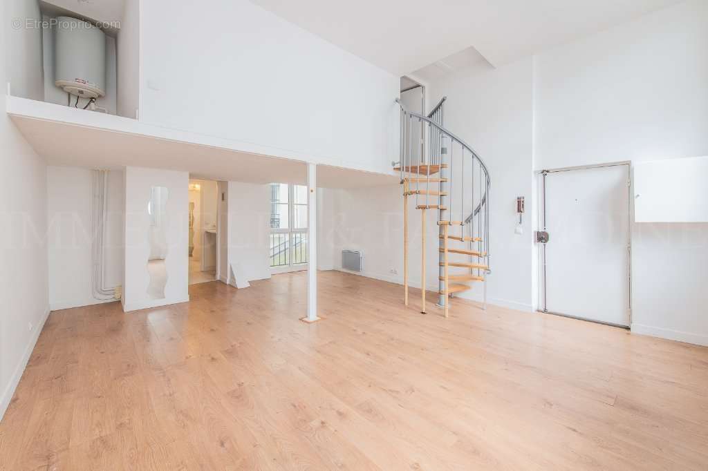 Appartement à PARIS-4E