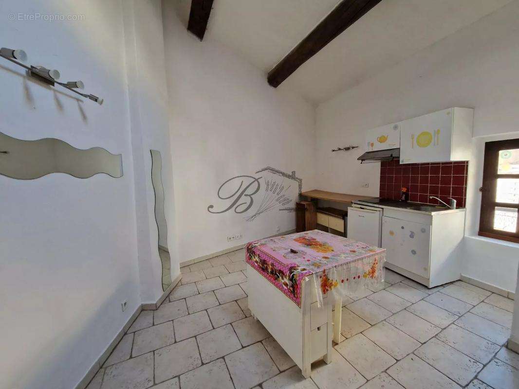 Appartement à LA TOUR-D&#039;AIGUES