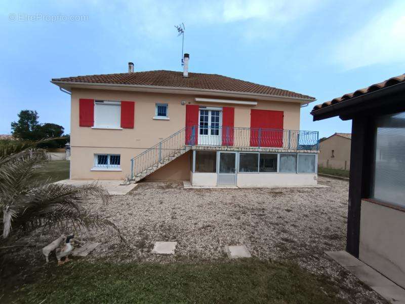 Maison à SAINT-SEURIN-SUR-L&#039;ISLE