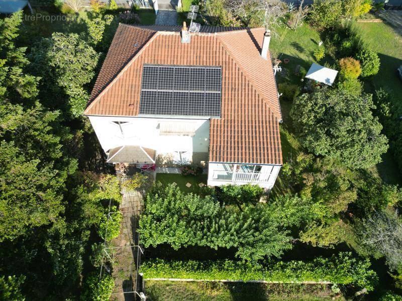 Maison à TERRASSON-LAVILLEDIEU