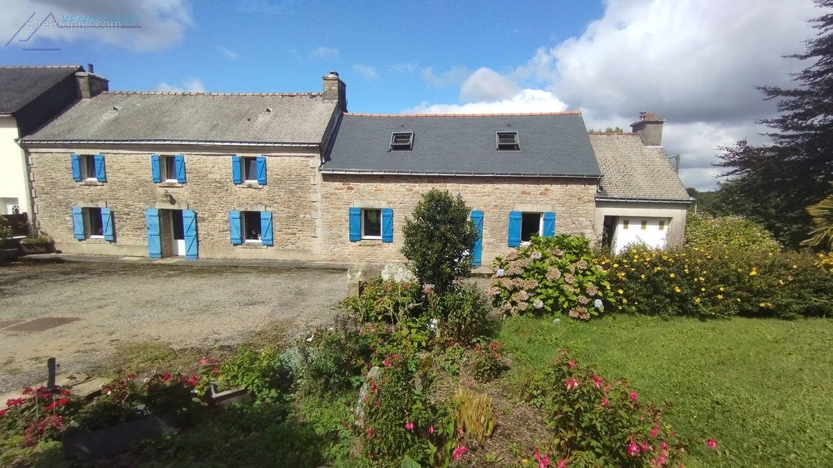 Maison à LEUHAN