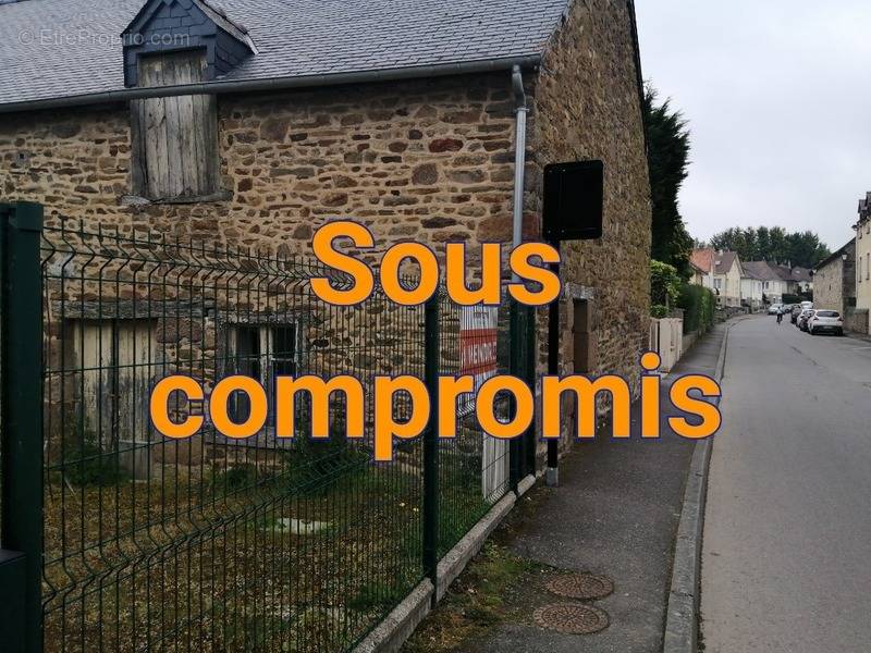 Maison à COMBOURG