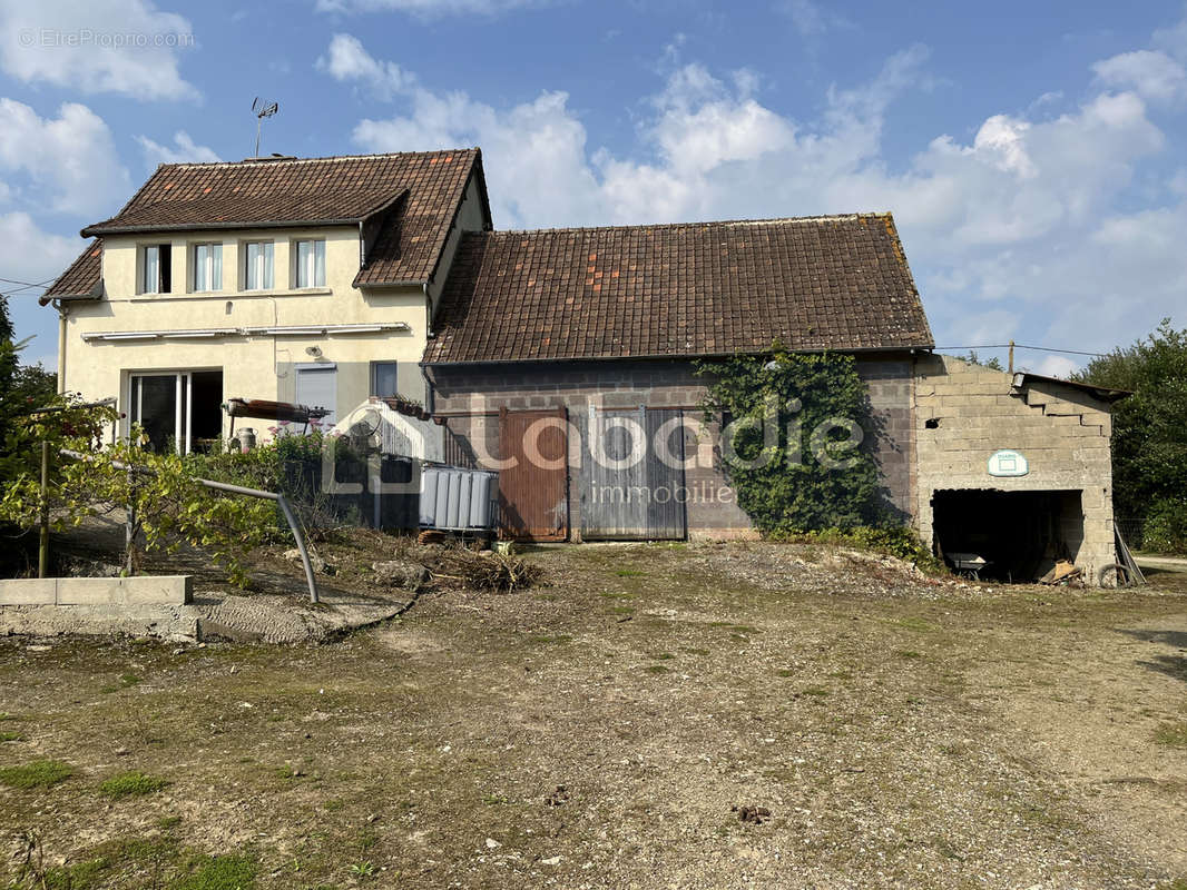 Maison à GUILBERVILLE