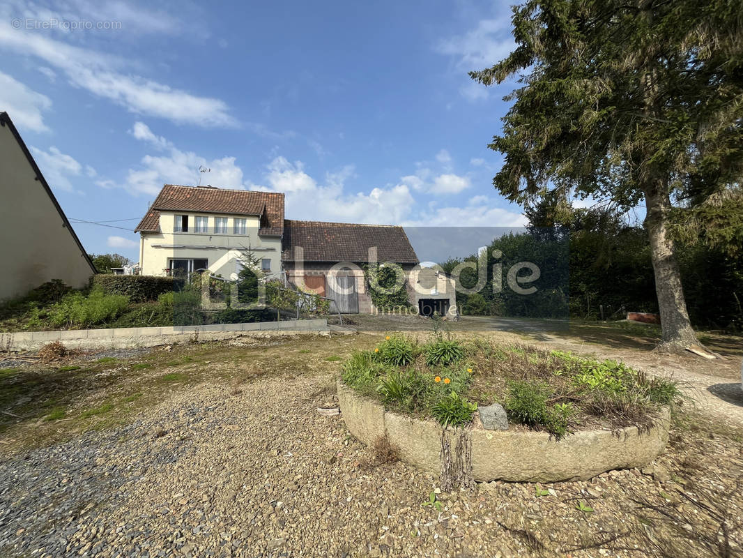 Maison à GUILBERVILLE