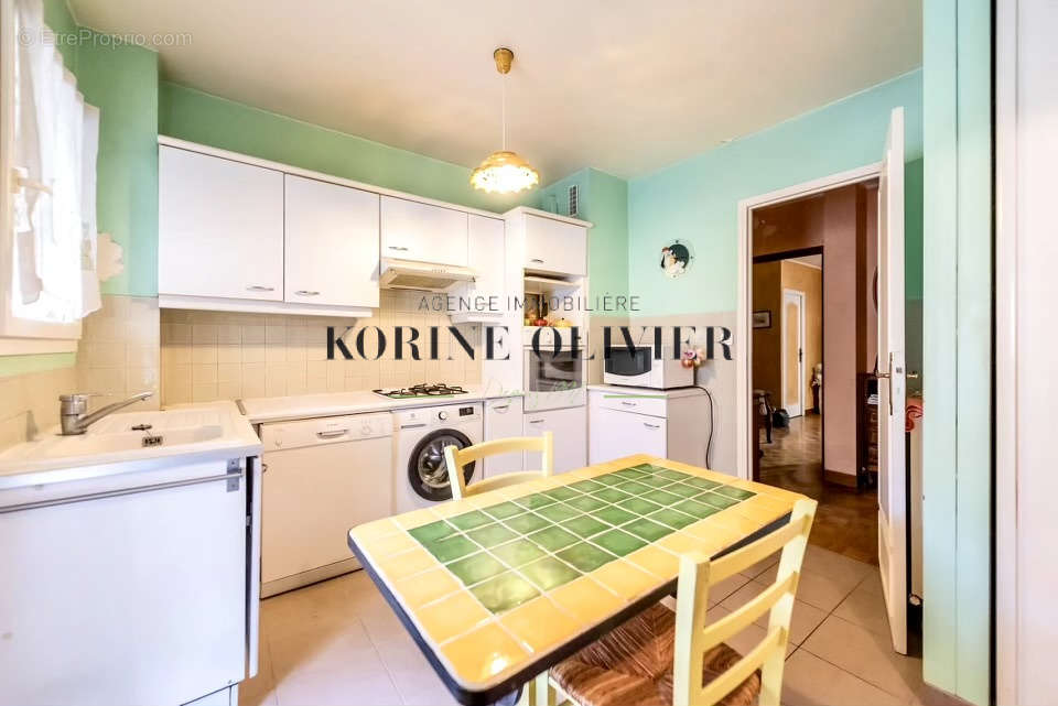 Appartement à MARSEILLE-5E