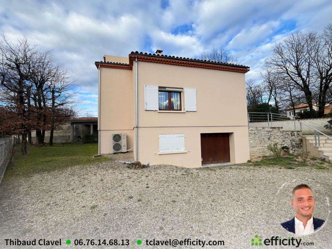 Maison à SAINT-YRIEIX-SUR-CHARENTE