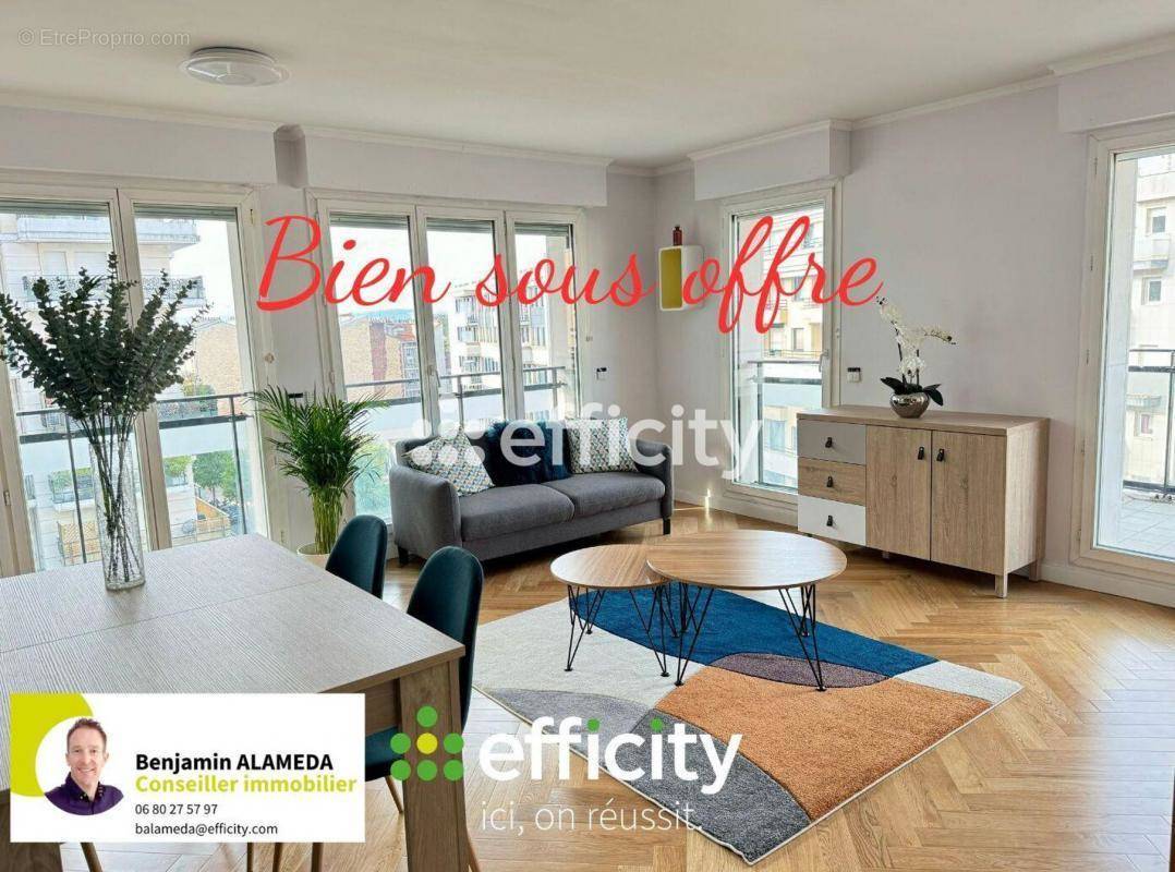 Appartement à COURBEVOIE