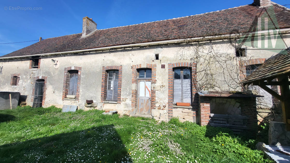 Maison à SERGINES