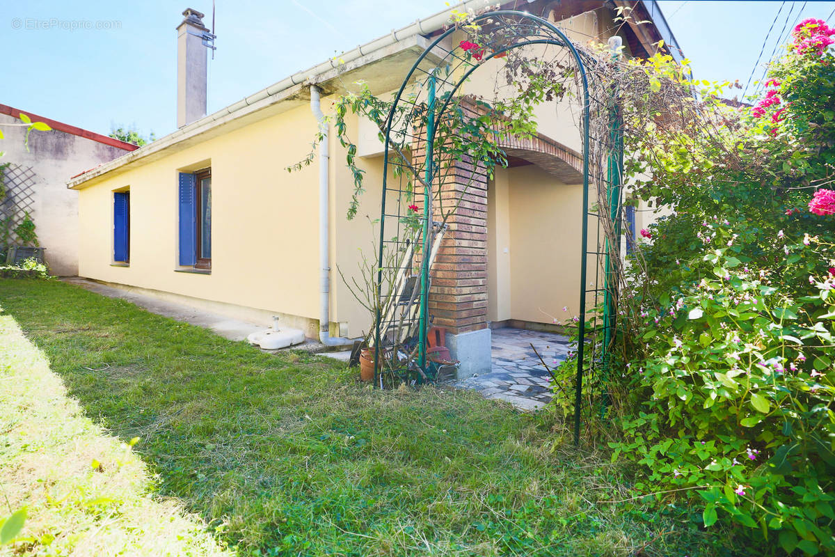 Maison à MONTREUIL