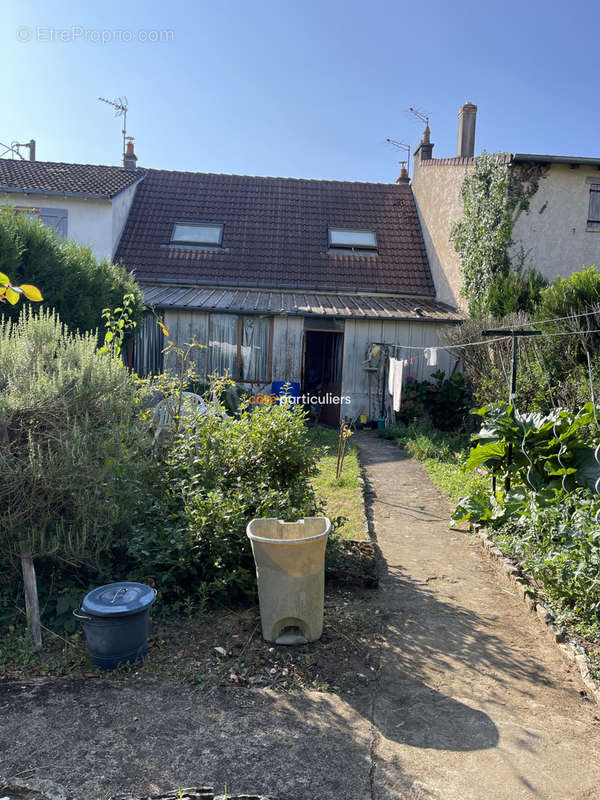 Maison à CHATEAUNEUF-SUR-CHER