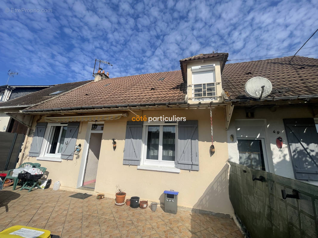 Maison à CHATEAUNEUF-SUR-CHER