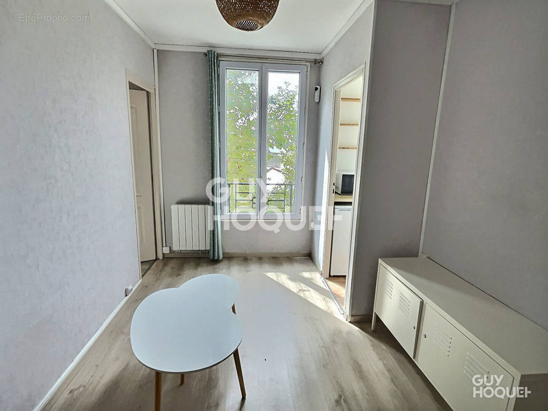 Appartement à AUBERVILLIERS