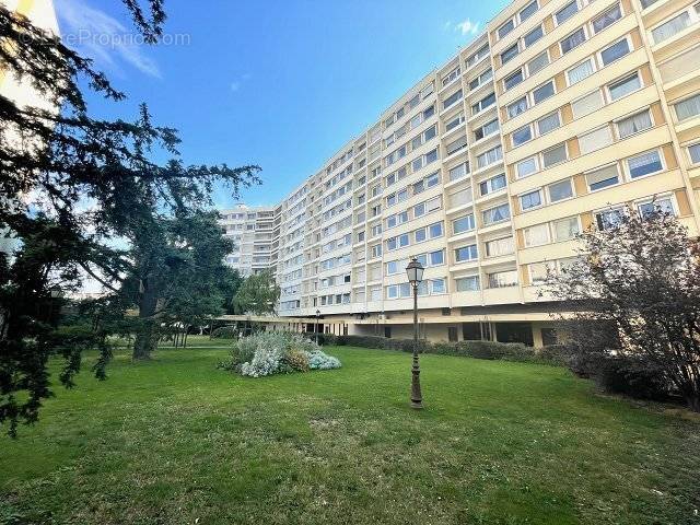 Appartement à MAISONS-ALFORT