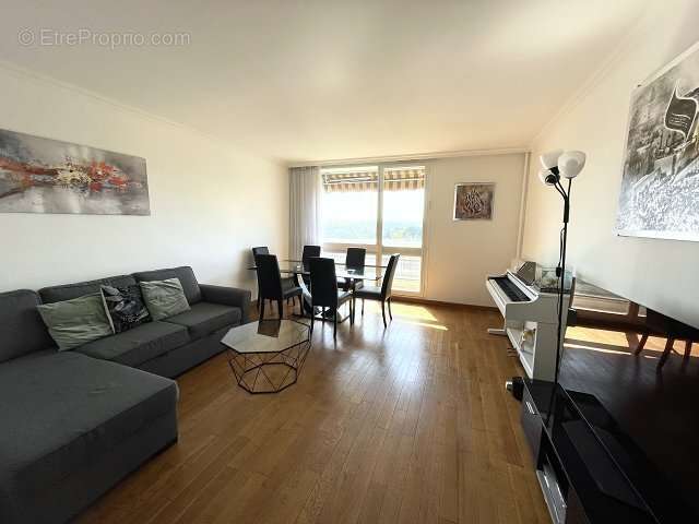 Appartement à MAISONS-ALFORT