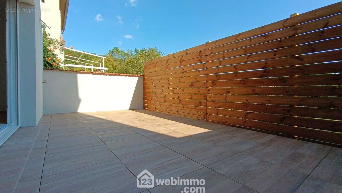 terrasse de 22m² - Maison à HETTANGE-GRANDE