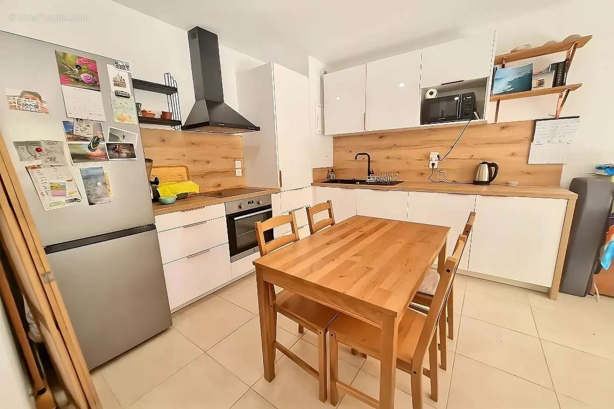 Appartement à ROQUEFORT-LES-PINS