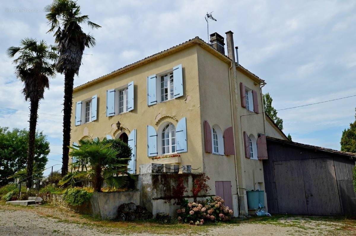 Maison à LEVIGNAC-DE-GUYENNE