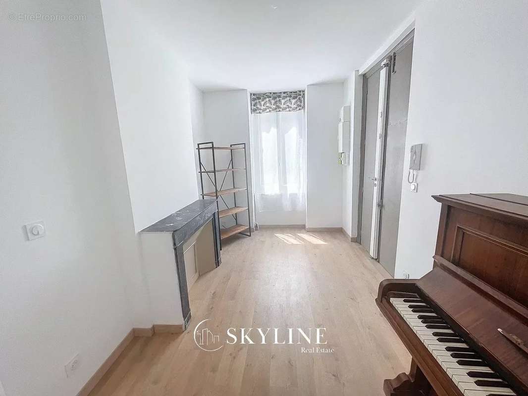 Appartement à MARSEILLE-2E