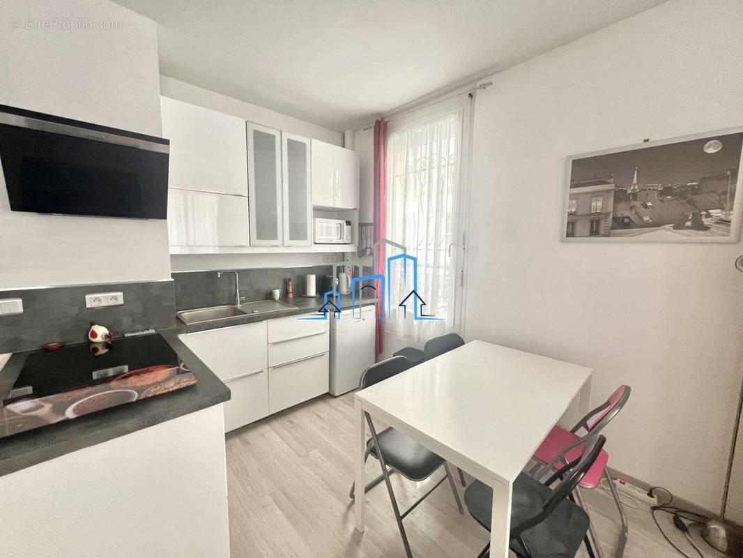 Appartement à PARIS-12E