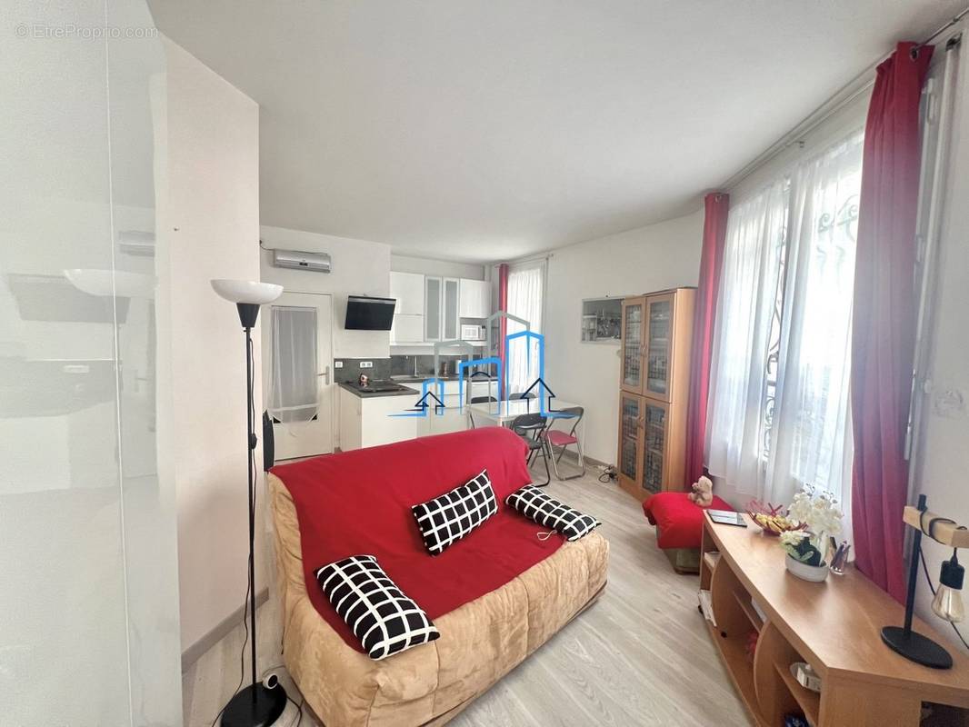 Appartement à PARIS-12E