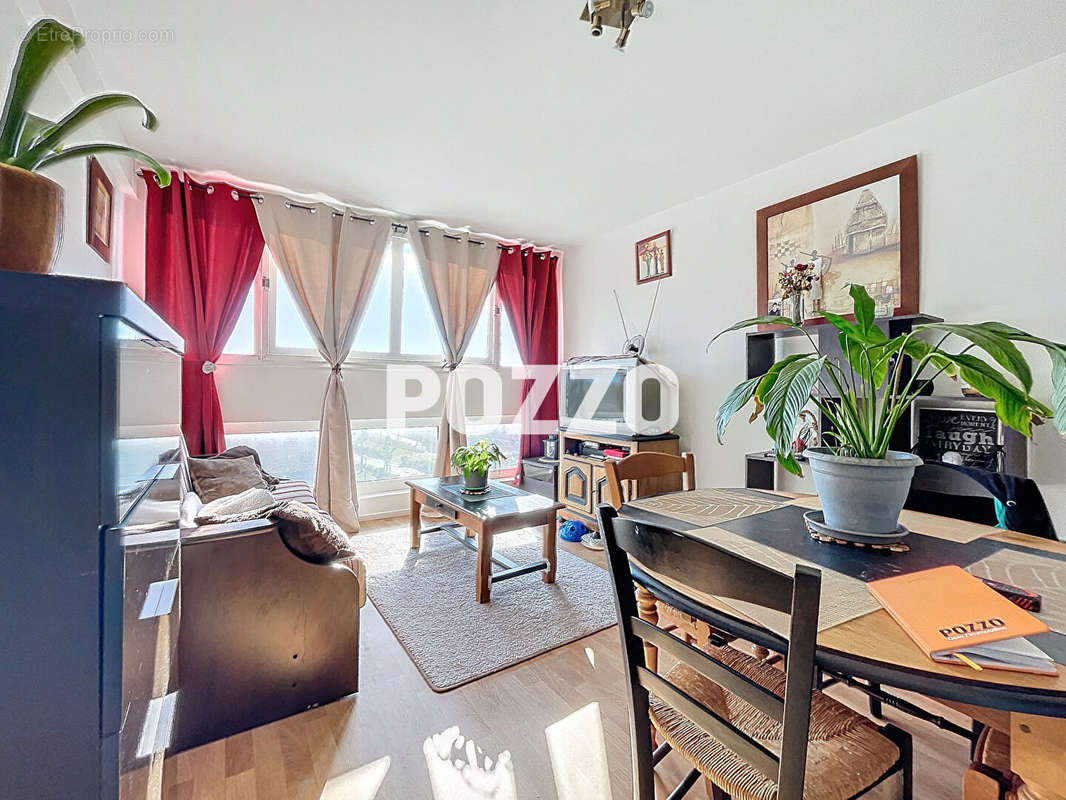 Appartement à HEROUVILLE-SAINT-CLAIR