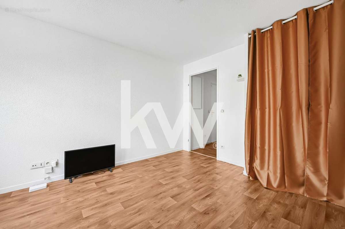 Appartement à PARIS-10E