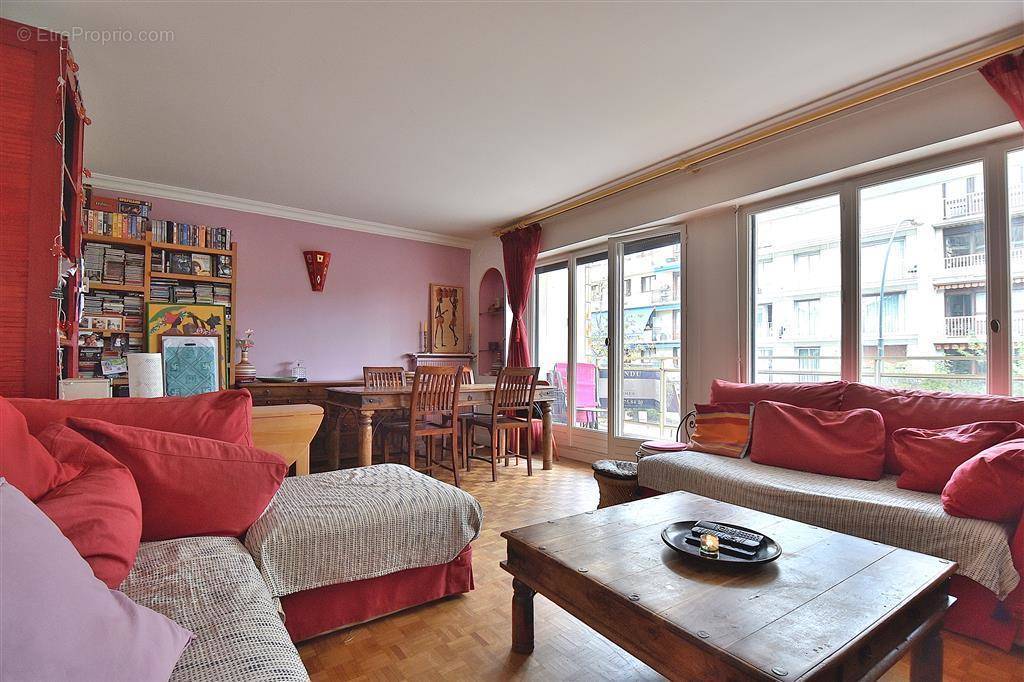 Appartement à SAINT-MAUR-DES-FOSSES