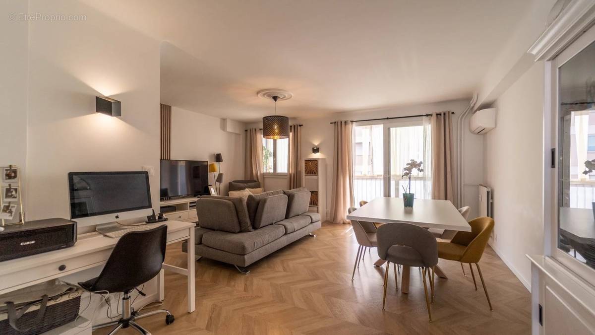 Appartement à CAGNES-SUR-MER