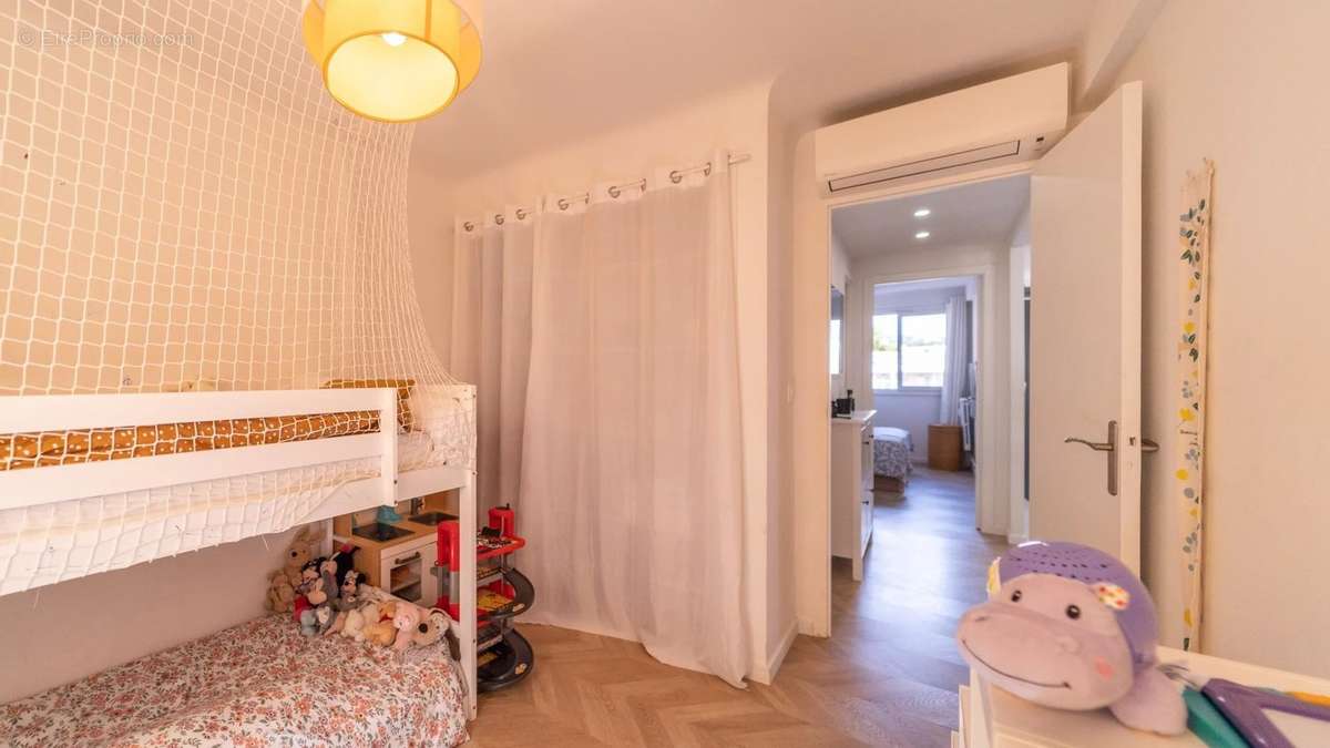 Appartement à CAGNES-SUR-MER