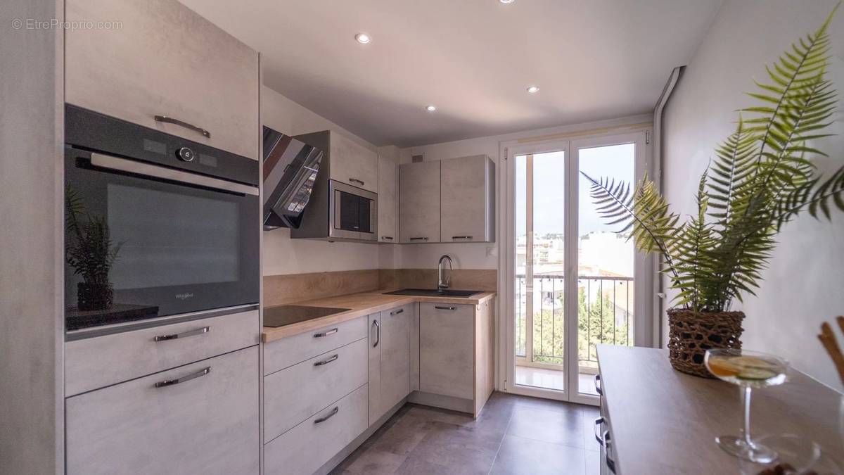 Appartement à CAGNES-SUR-MER