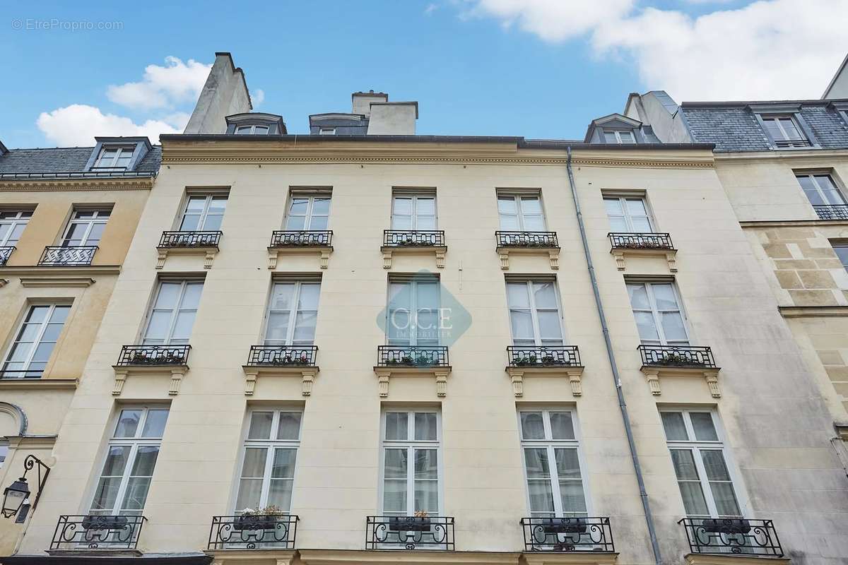 Appartement à PARIS-4E