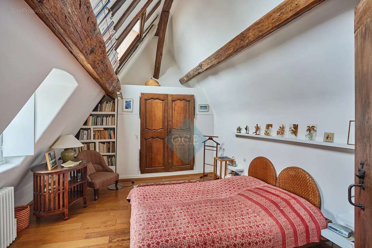 Appartement à PARIS-4E