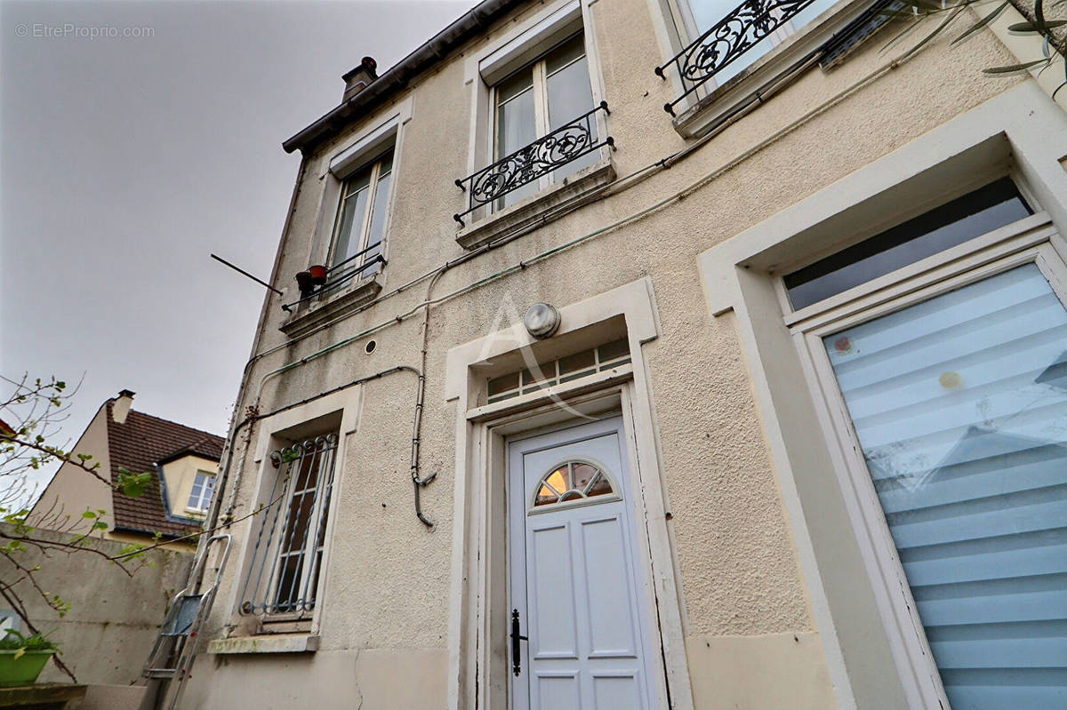 Maison à DRANCY