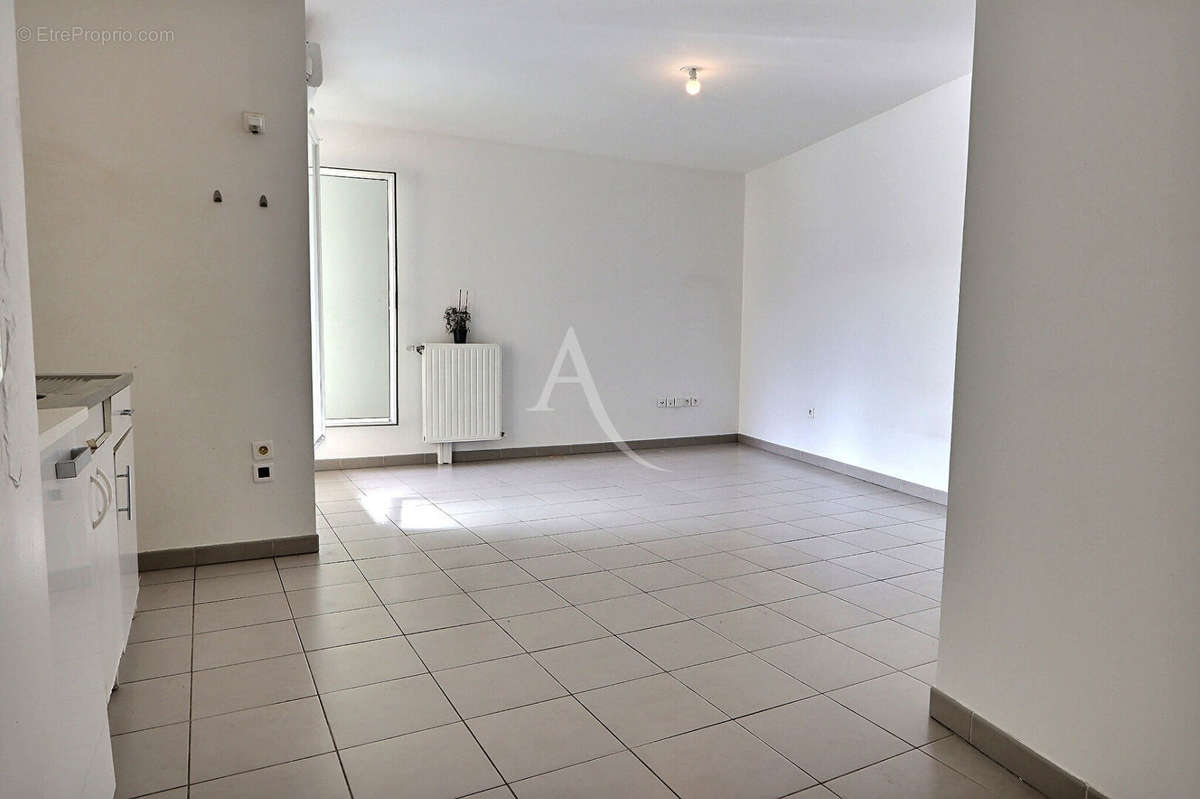 Appartement à AUBERVILLIERS