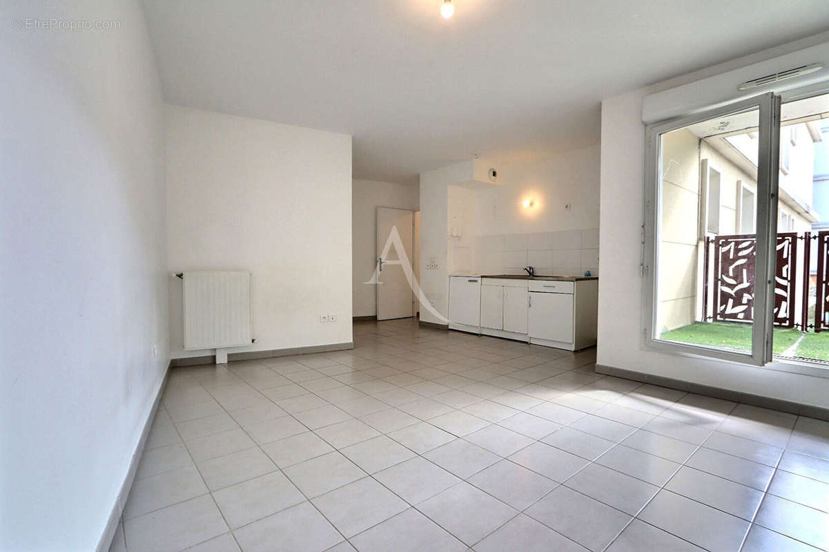 Appartement à AUBERVILLIERS