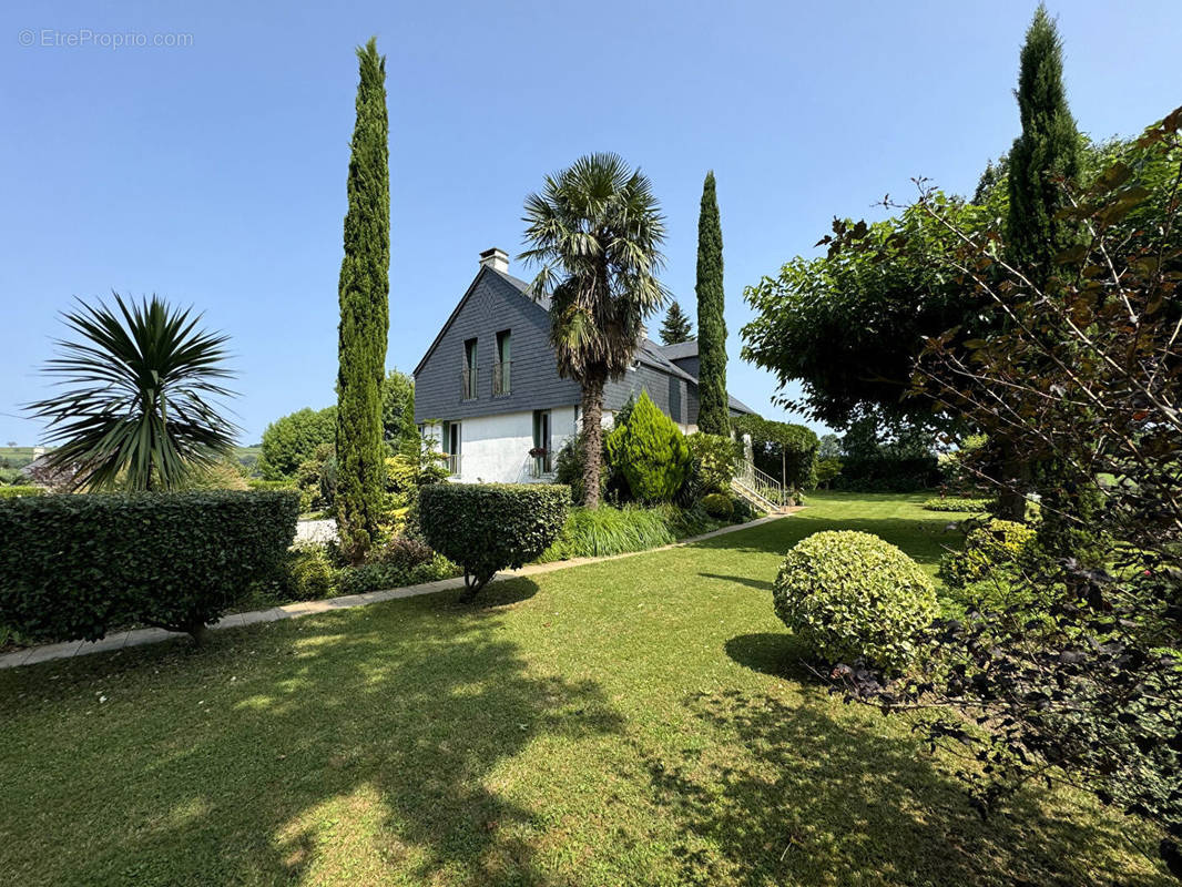 Maison à BUZY