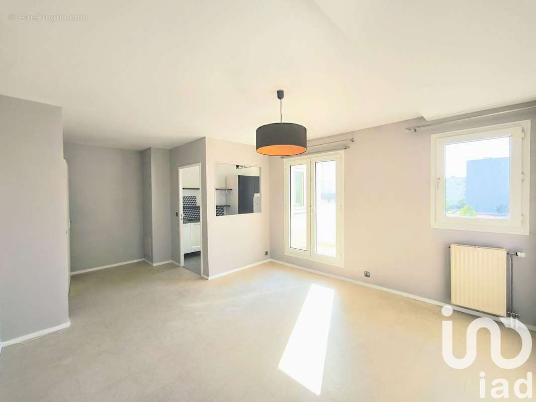 Photo 3 - Appartement à DAMMARIE-LES-LYS