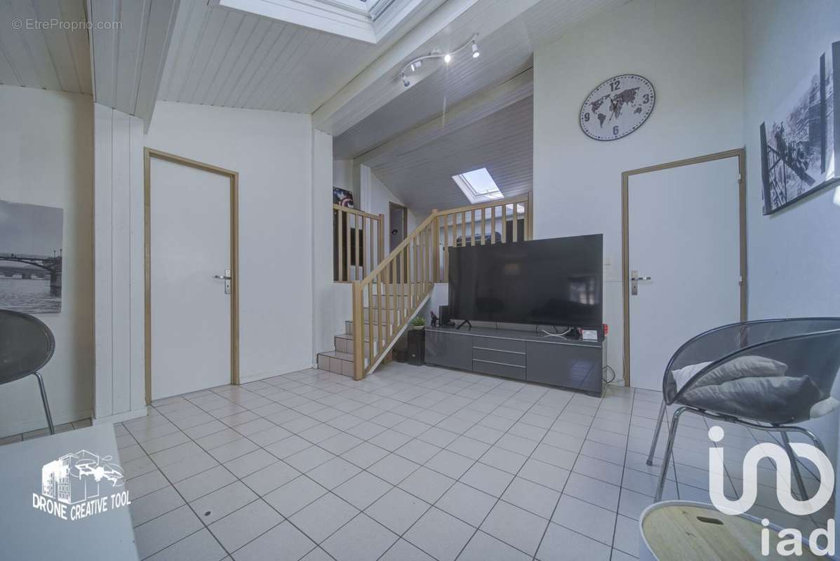 Photo 6 - Appartement à CHATEL-SAINT-GERMAIN