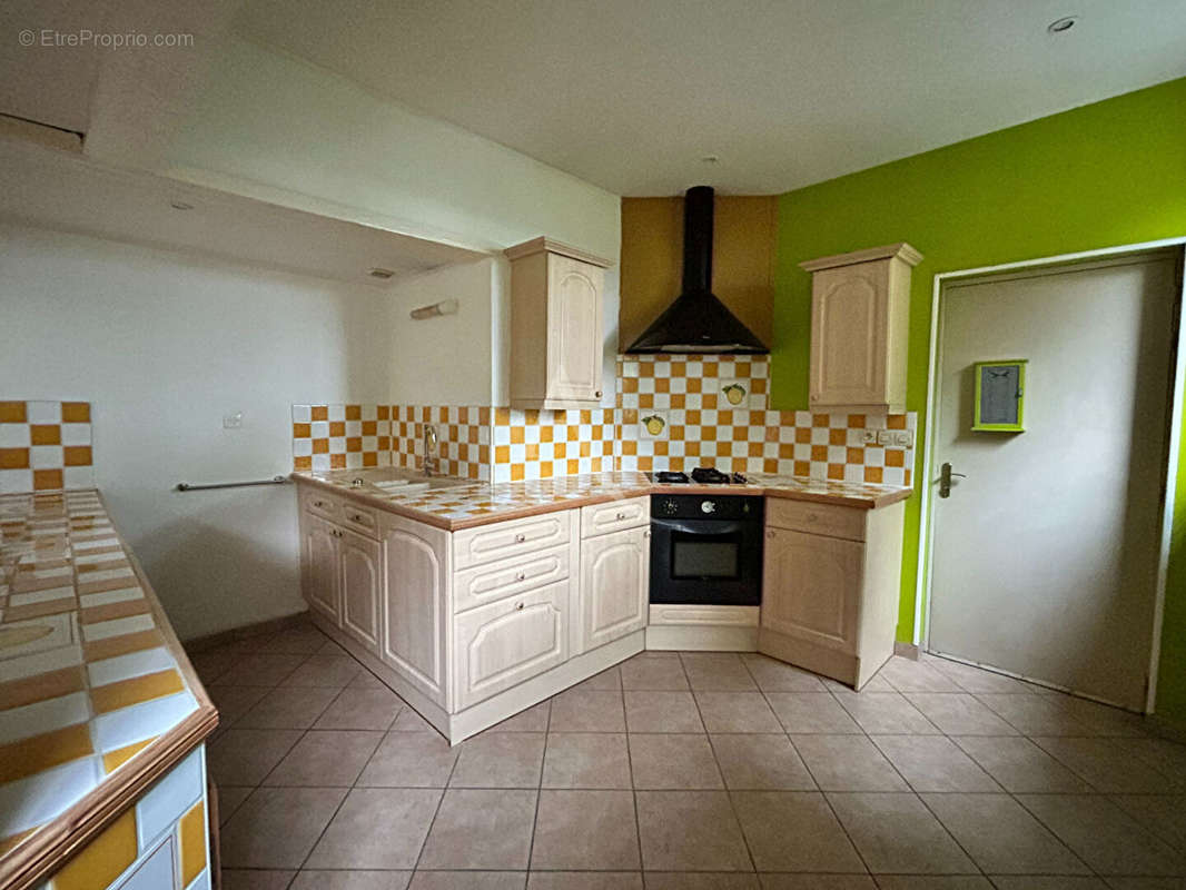 Appartement à THOUARCE