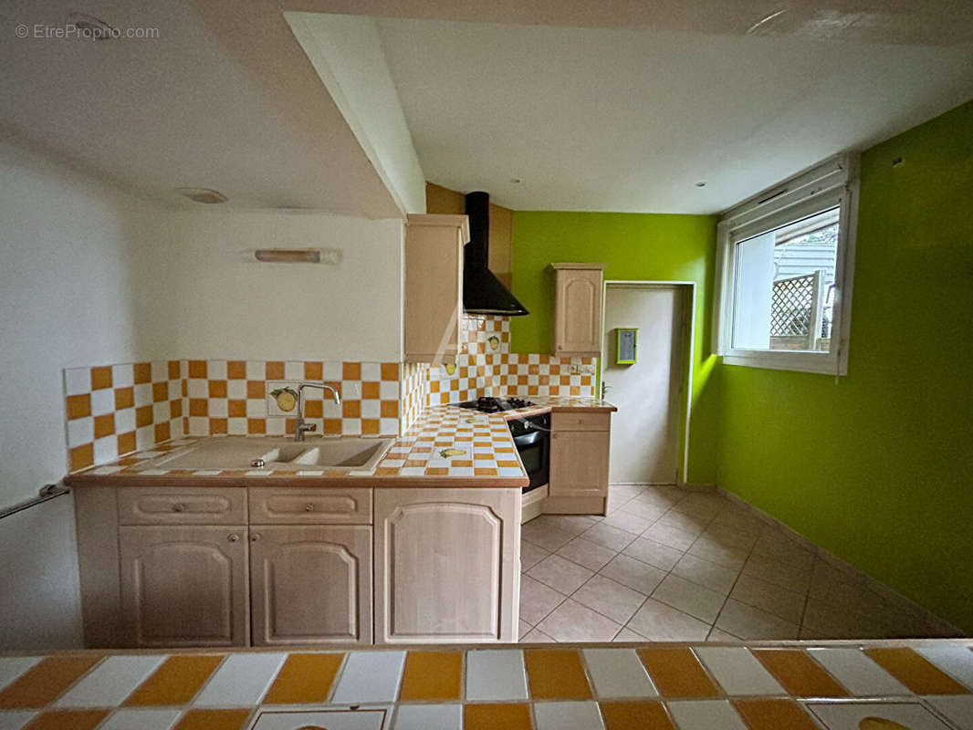 Appartement à THOUARCE