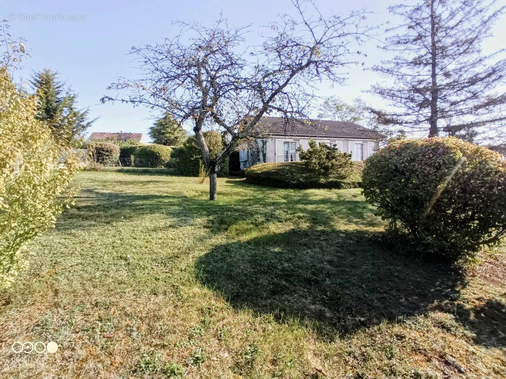 Maison à BELLENEUVE