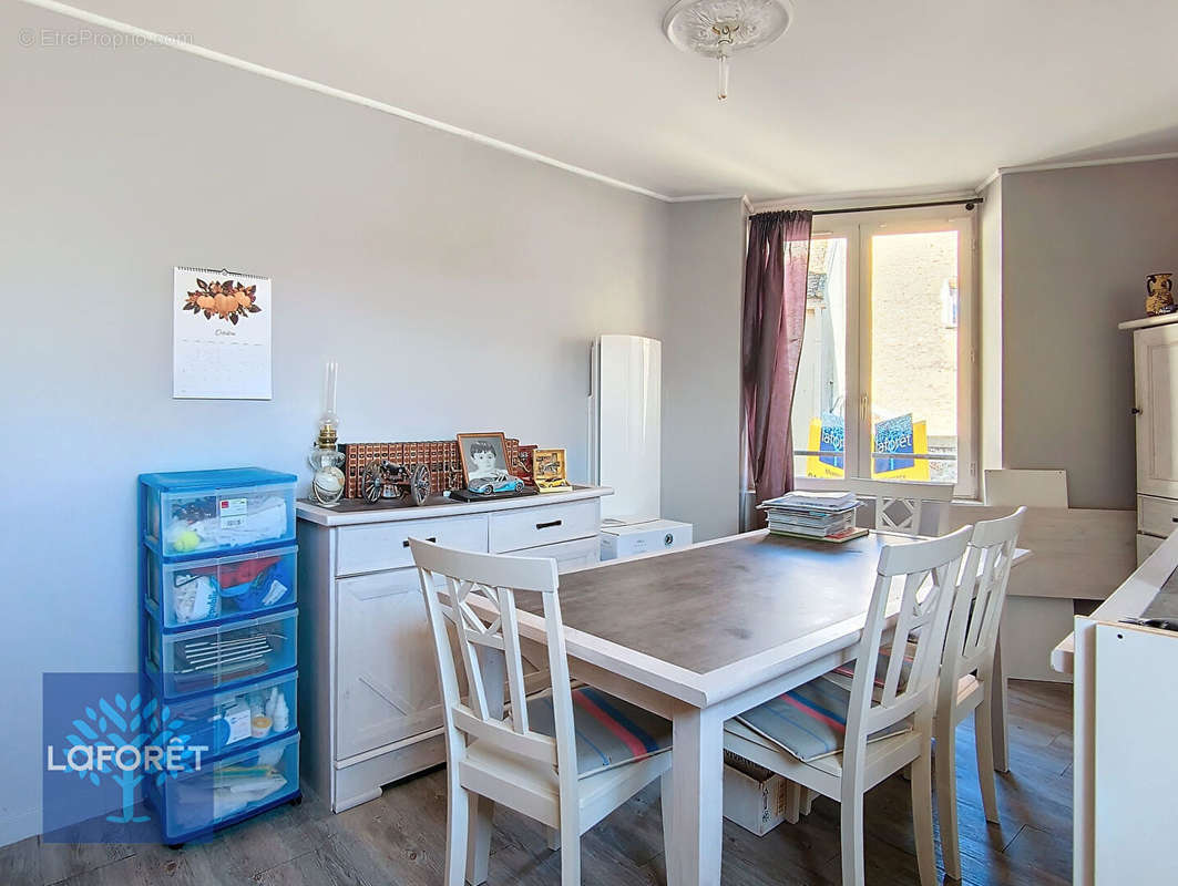 Appartement à MENNECY