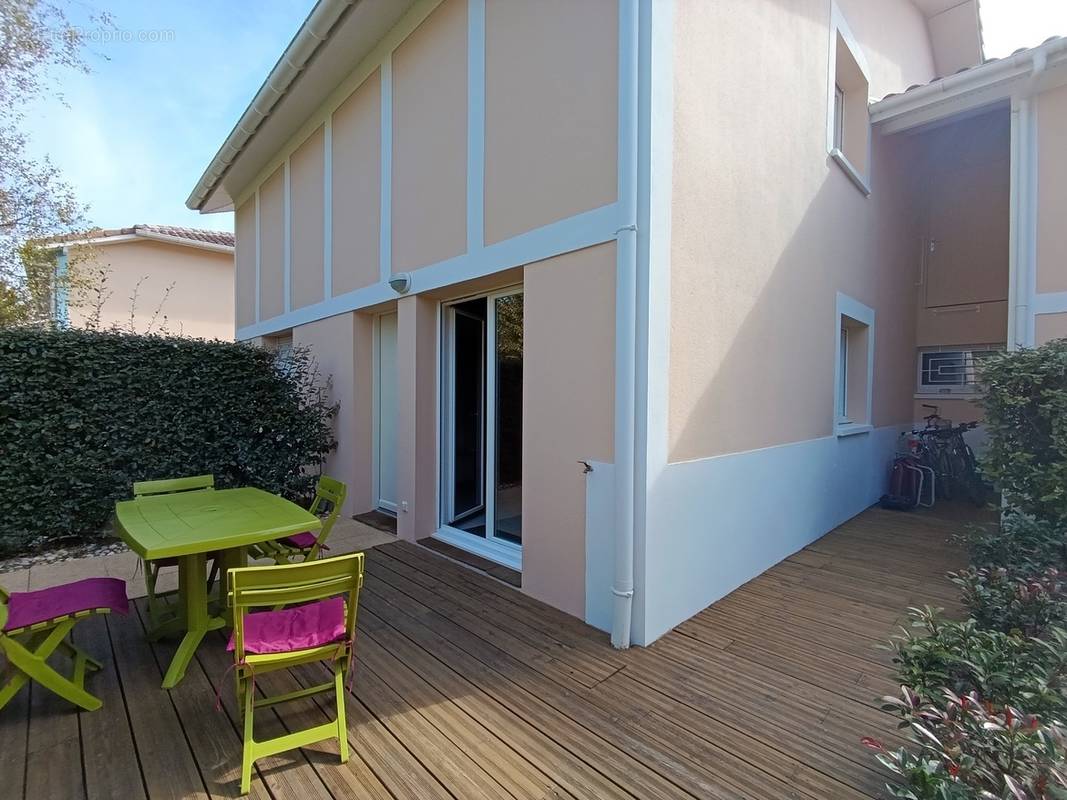 Appartement à VIELLE-SAINT-GIRONS