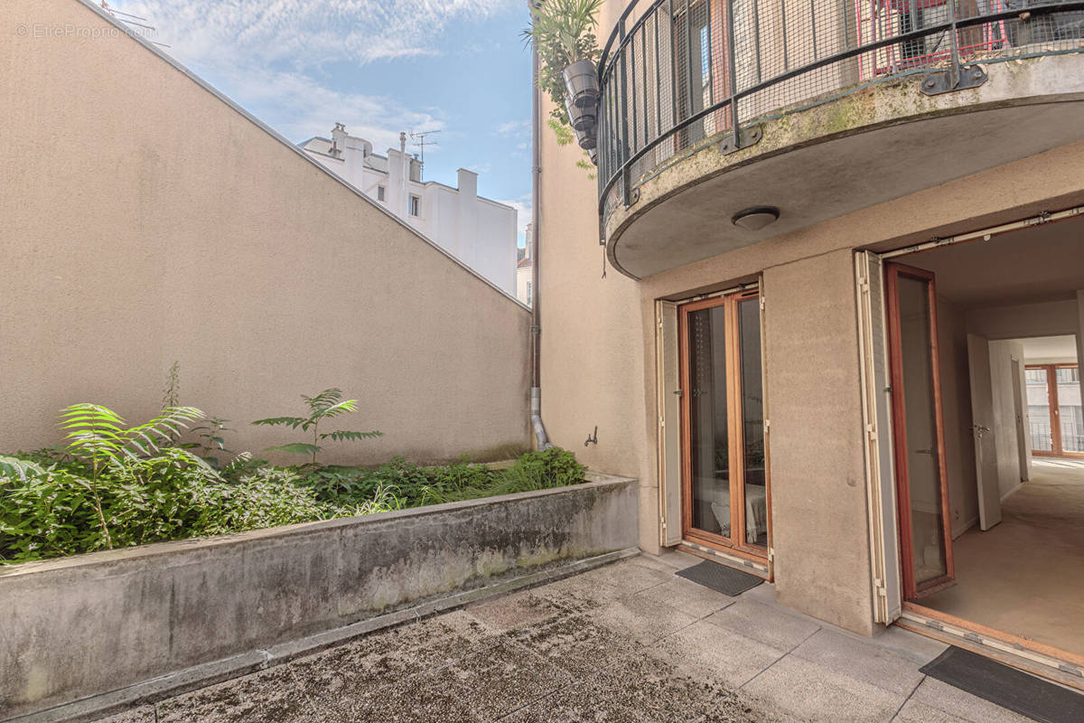 Appartement à PARIS-20E