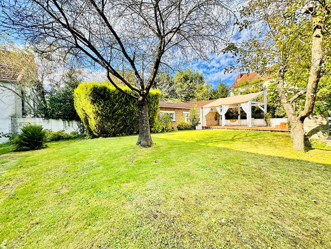 Maison à SUCY-EN-BRIE