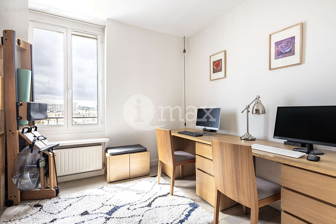 Appartement à LEVALLOIS-PERRET